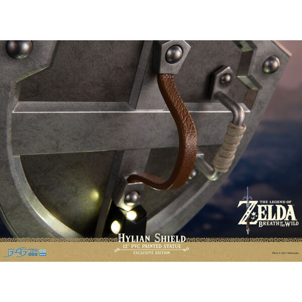 Figurine Zelda - Bouclier Hylien - 29cm - Zoom poignée